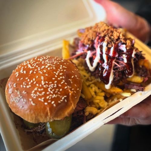 The Farm Tap + Fontmell Smokehouse